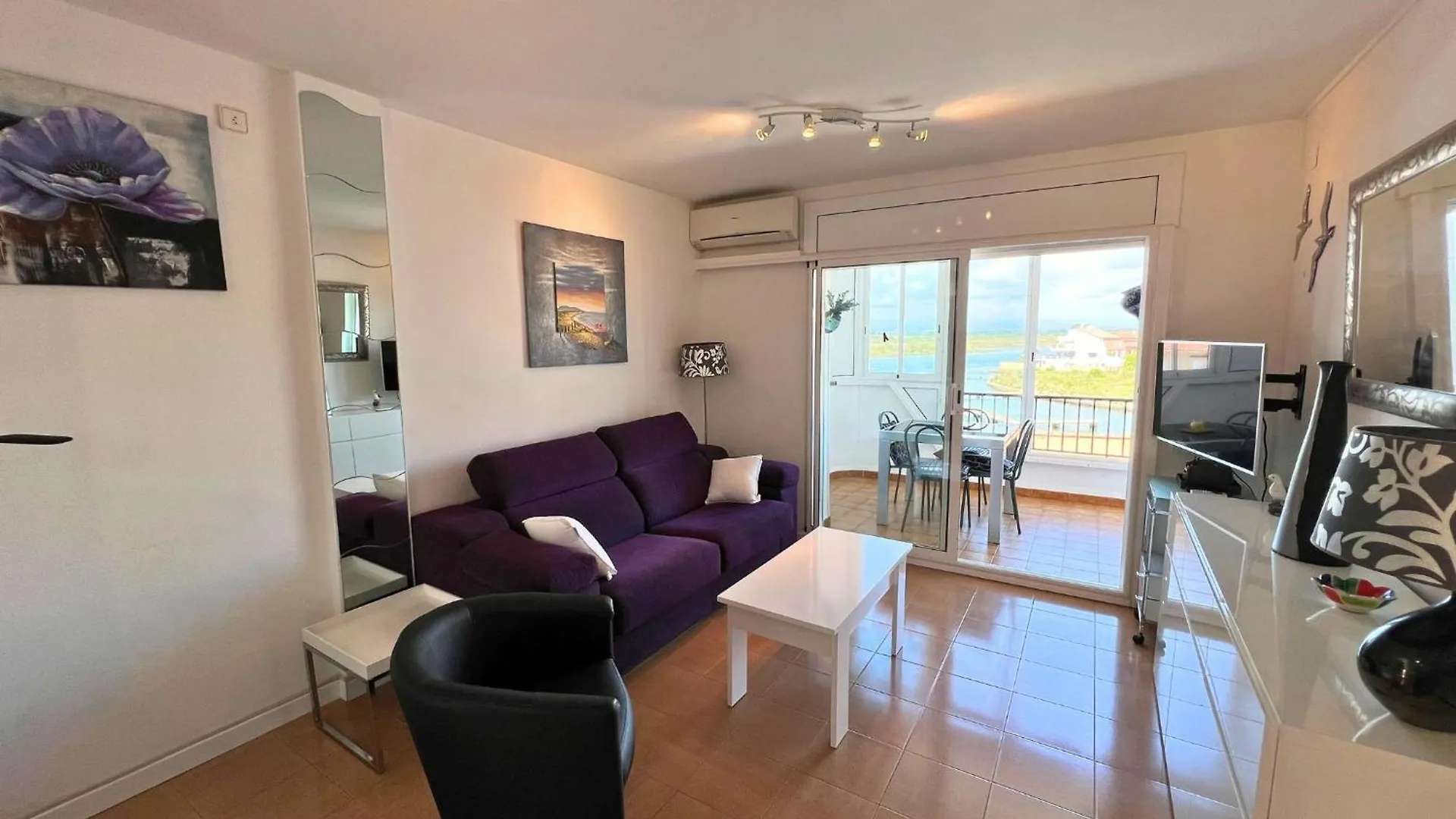 Ibr- Romina 3F Apartment Roses